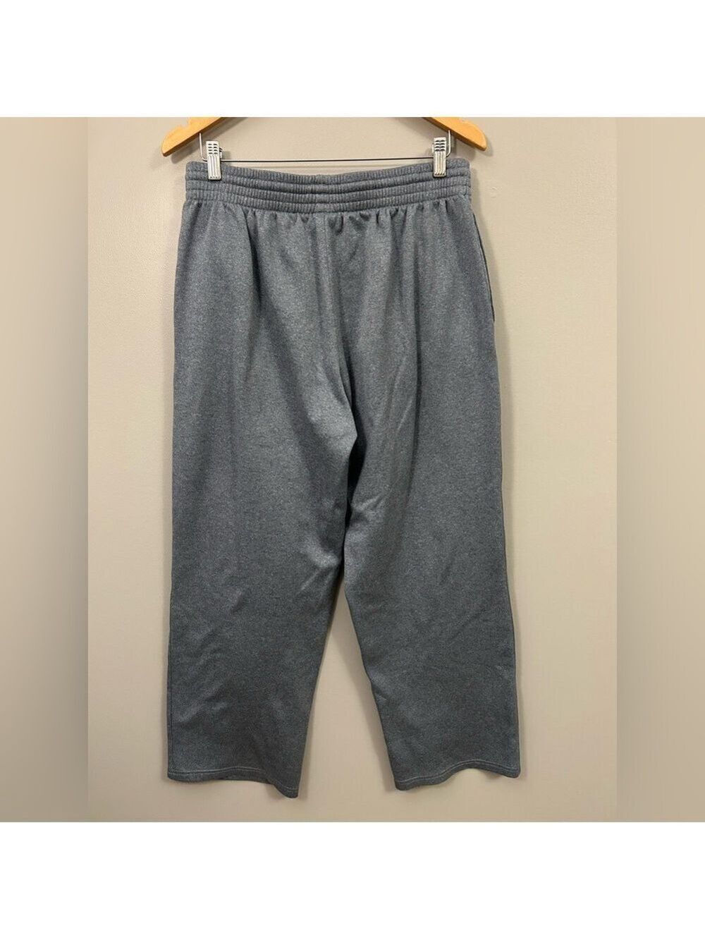 Under Armour Light Gray Joggers Large - Picture 2 of 5